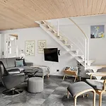 Gorgeous In With Kitchen