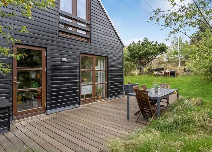 Gorgeous In With Kitchen